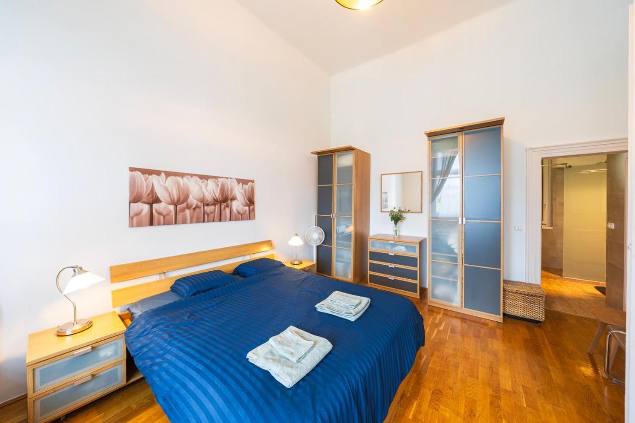 Shining Bright Two Bedroom Apt Next To Andrassy Ave Boedapest Buitenkant foto